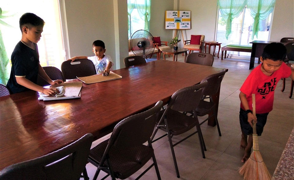 CEA children doing house chores