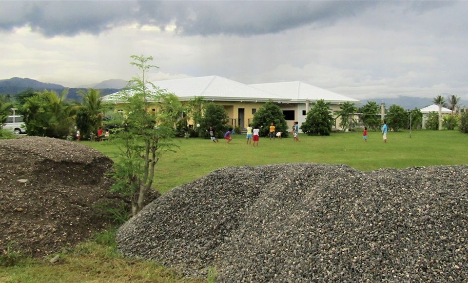 playground construction material