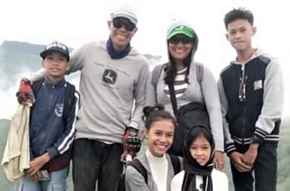 Dennis Bello and family